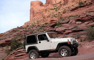 القيادة في الطرق الوعرة